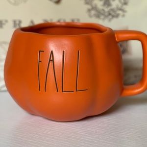 NWT RAE DUNN LL FALL PUMPKIN MUG